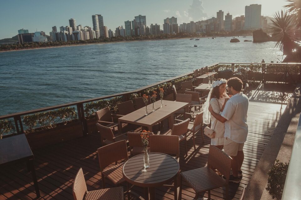 Chá Bar - Lais e Henrique